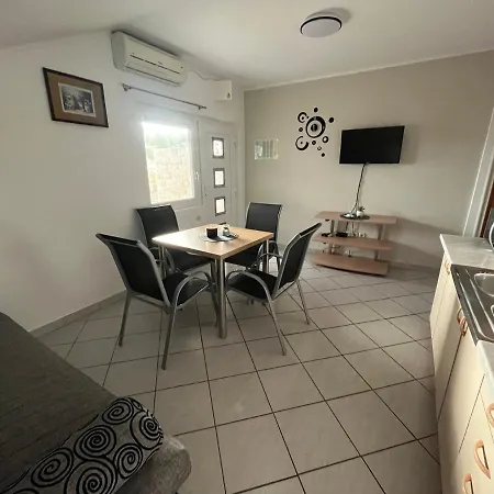 Apartament Eliska Vir
